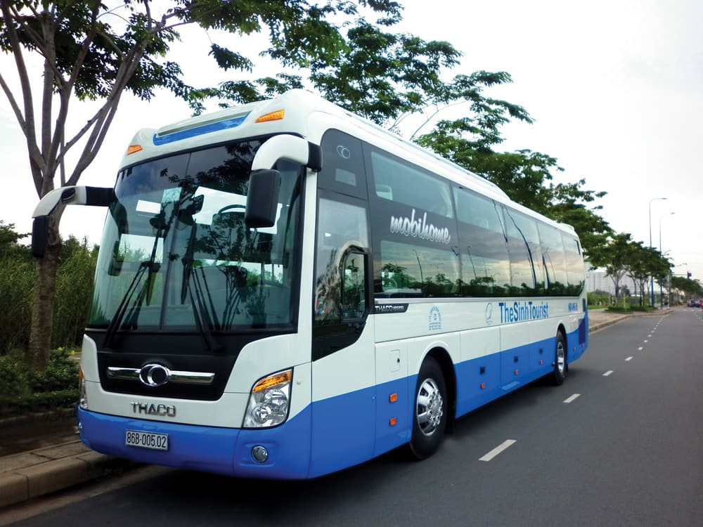the sinh tourist bus